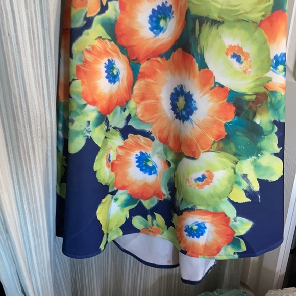 Windsor Dress - Picture 4 of 6